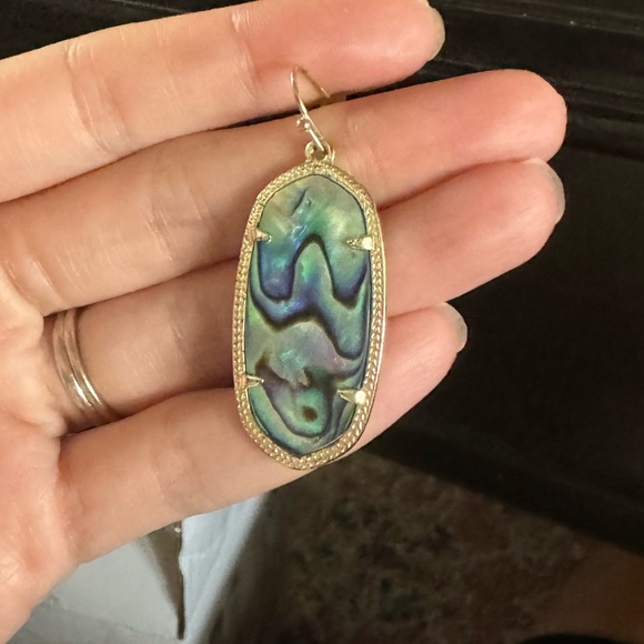 Kendra Scott Gold Elle earrings in Abalone Shell - Picture 5 of 6